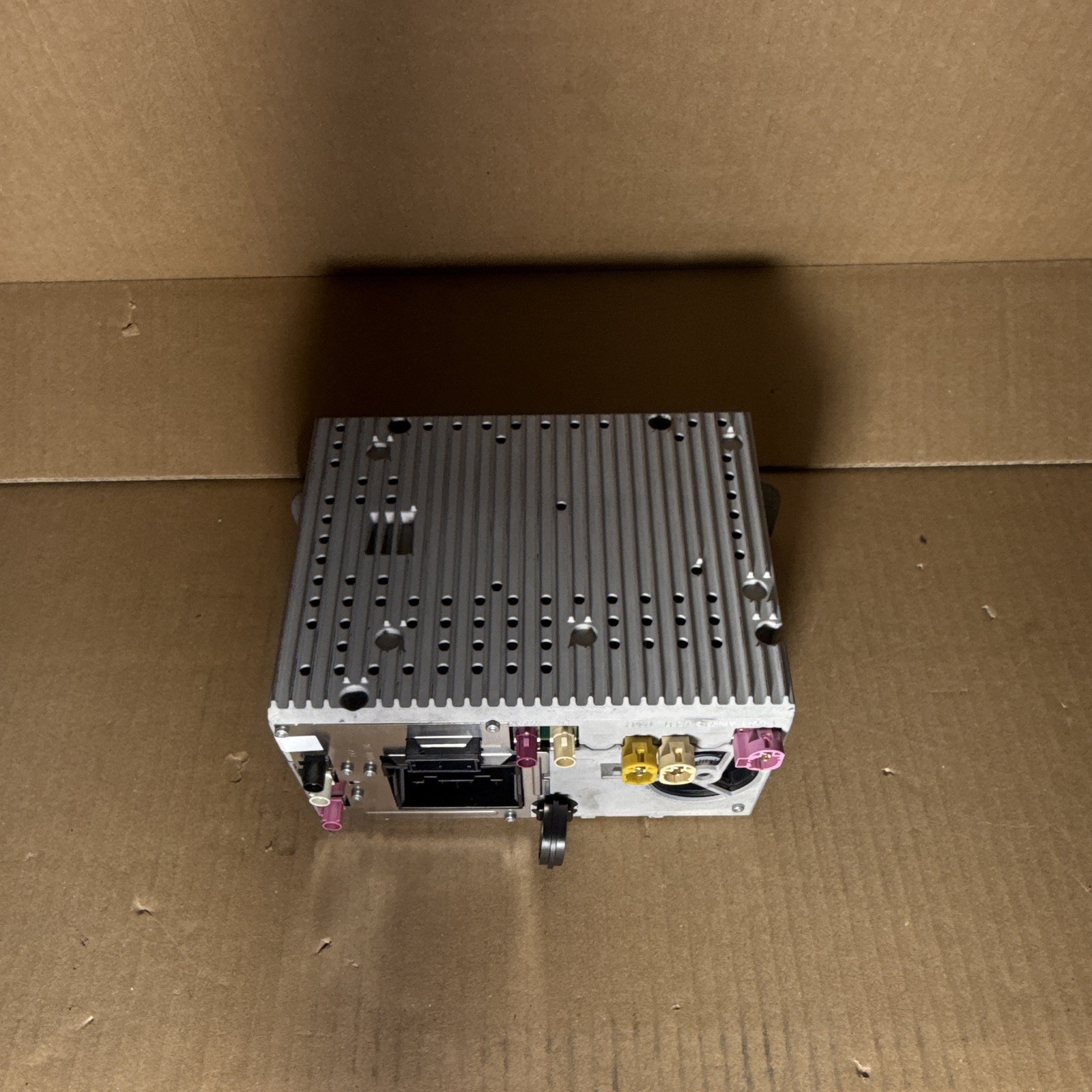 682910501 | Mini Clubman Radio Receiver Navigation OEM Harman | 2505754 | 59940