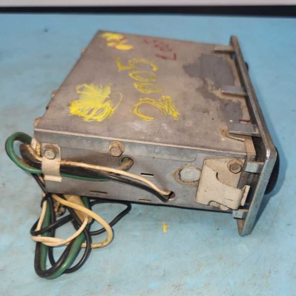 Untested AM RADIO Fits 1972 CRICKET 1141579