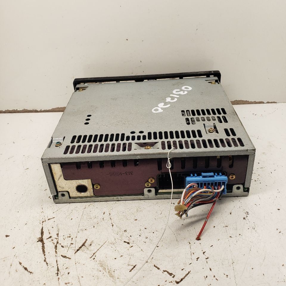 1999-2004 Honda Odyssey Radio LX AM FMcassette Stereo Receiver OEM 1323526