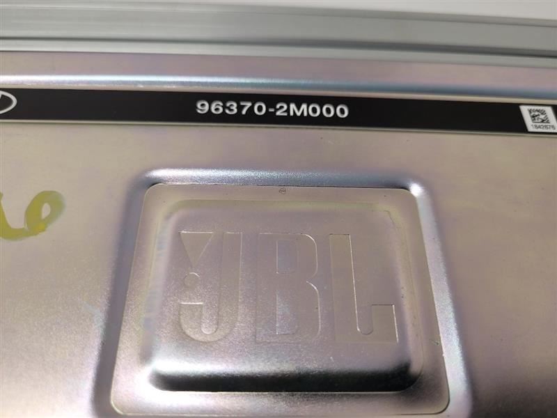 2009 10 11 12 2013 HYUNDAI GENESIS Radio Amplifier