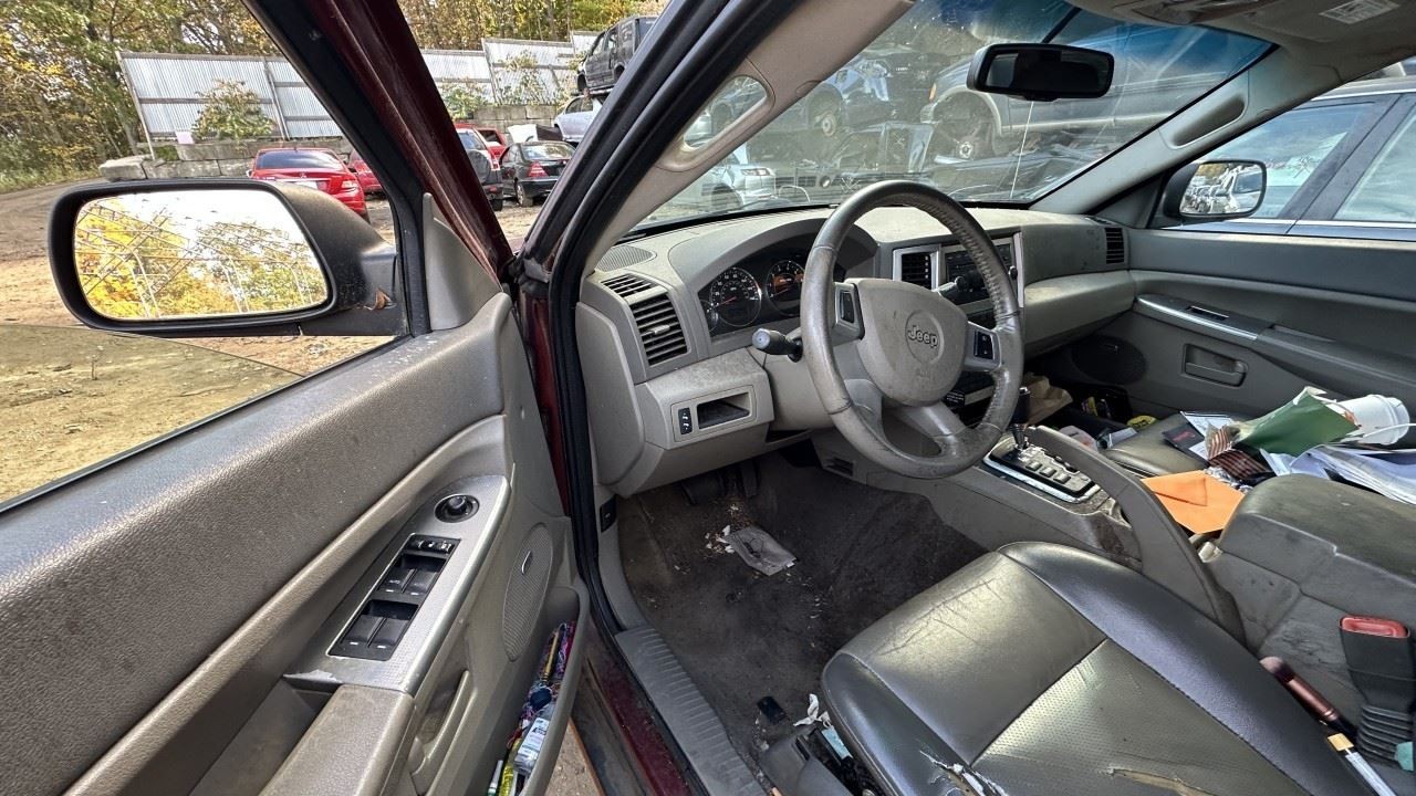2008-2011 Dodge Dakota Radio AM FM6 Disc Cd-dvd Changer OEM 1426031