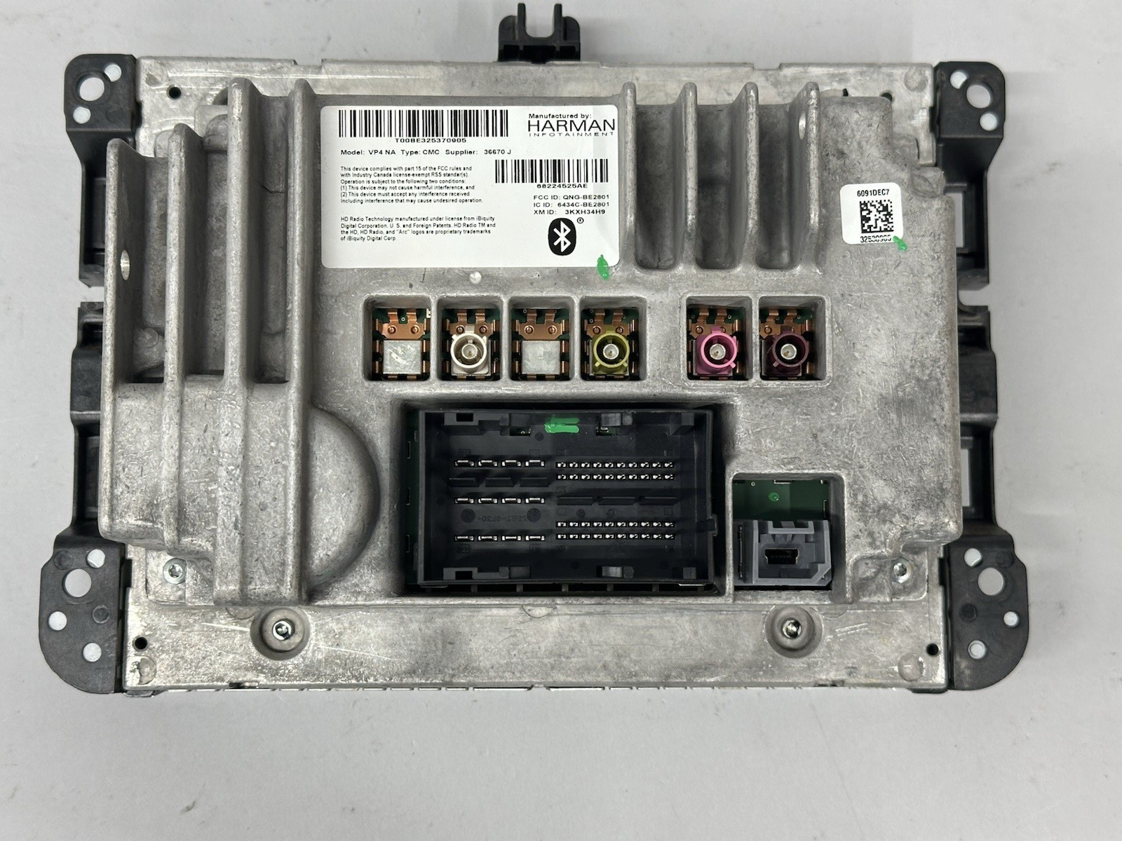 2014 2015 Jeep Grand Cherokee 8.4” Uconnect Radio w/ Navigation 68224525AE VP4