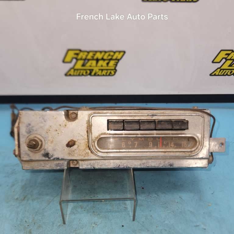 PARTS or REPAIR Radio Model 855 Fits 1959 PLYMOUTH 1240135