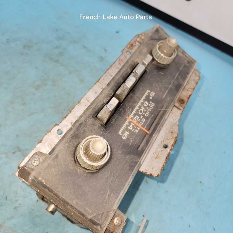 UNTESTED Radio “MODEL 250” 2564755 Fits 1968 PLYMOUTH FURY 1240783