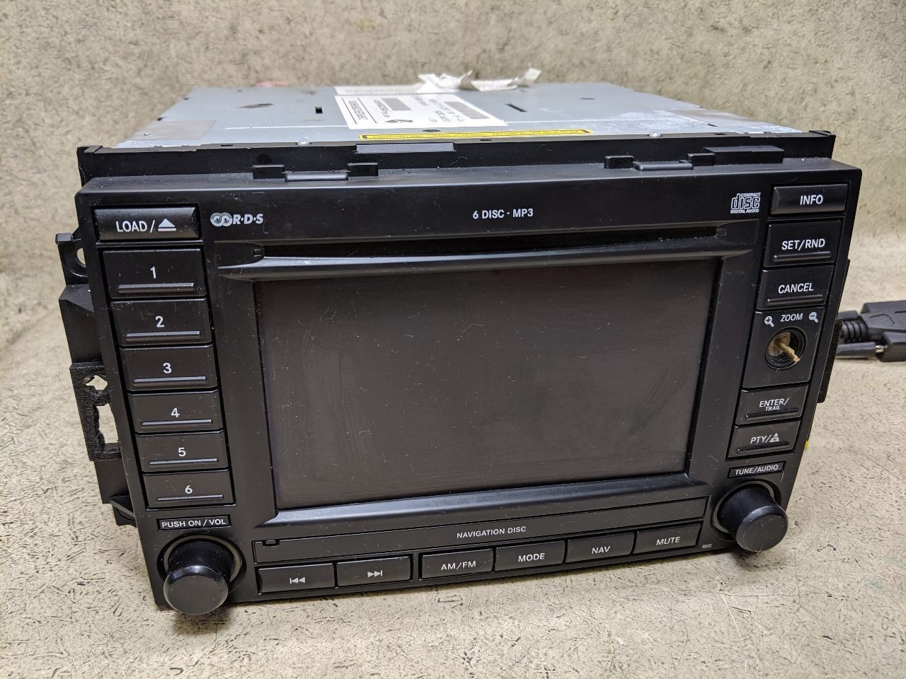 Stereo Radio AM FM CD 6 Disc DVD MP3 Navigation Fits 05-07 CHRYSLER 300 eab6k