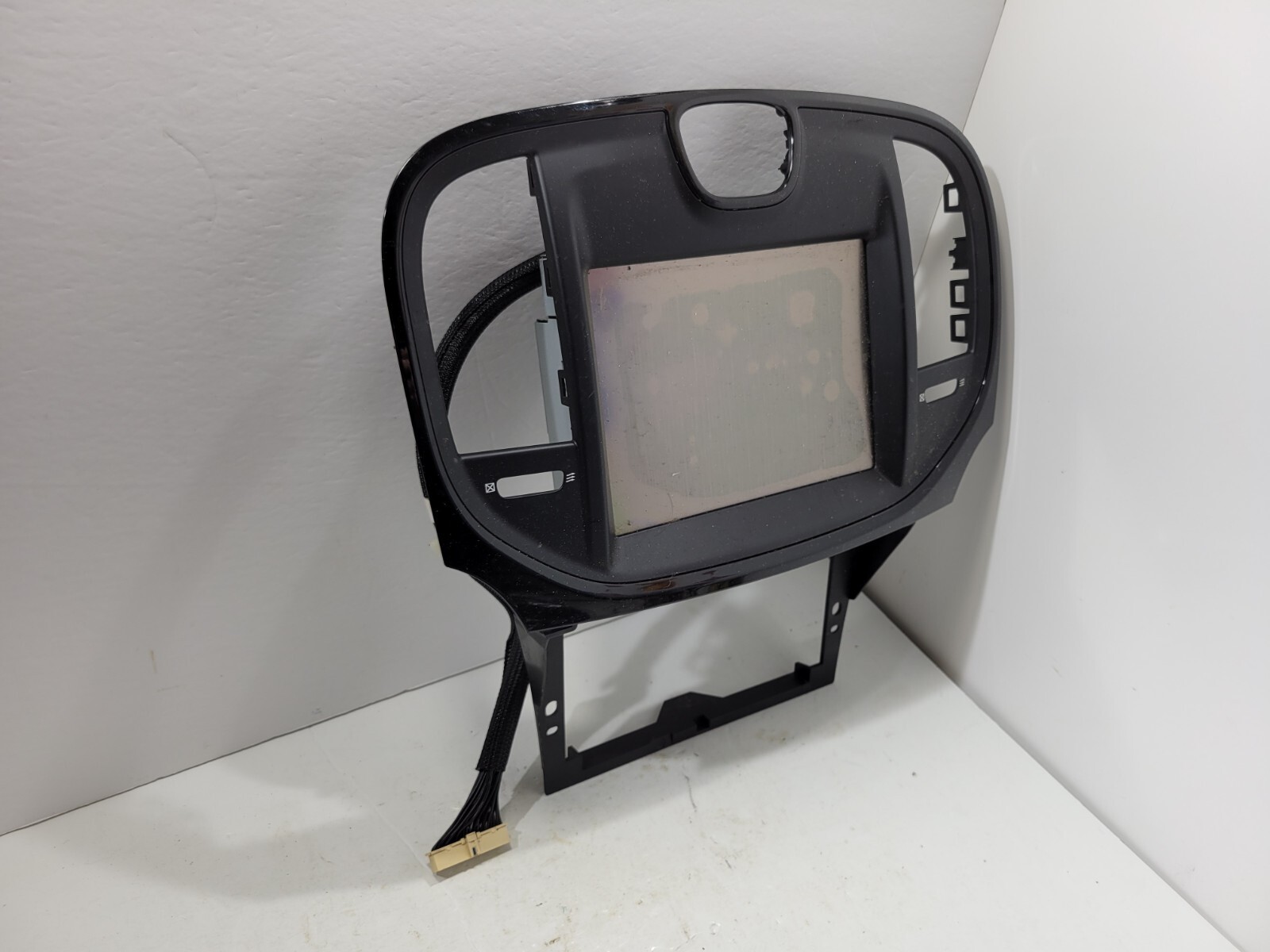2011-2014 Chrysler 300 8.4″ GPS Navigation Radio Display Screen OEM 68105156AD