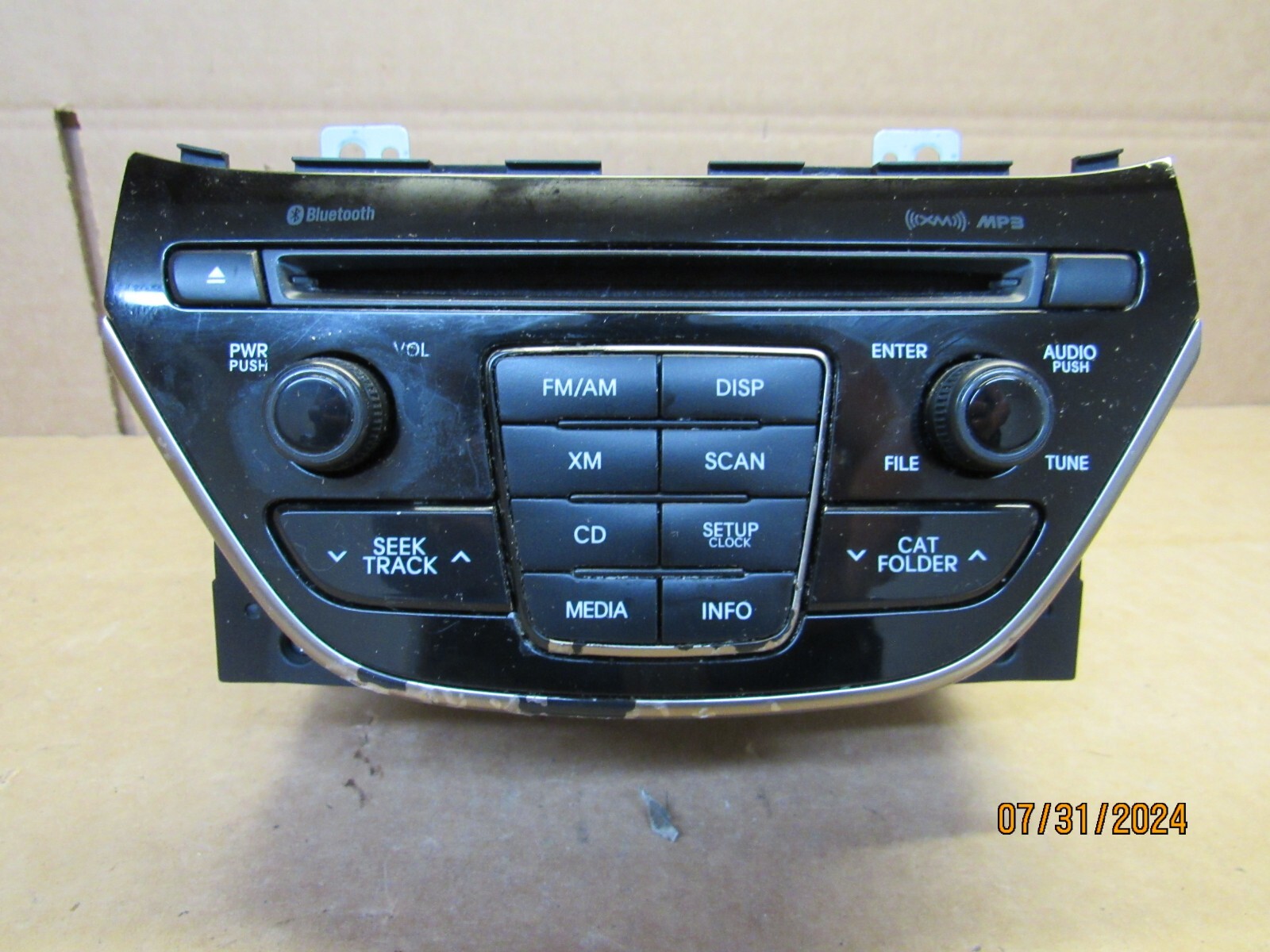 2015 Hyundai Genesis AM FM XM CD Player Control Radio Receiver Head Unit OEM