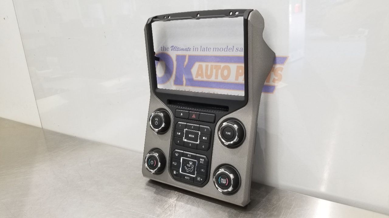 16 FORD F250SD LARIAT RADIO AUDIO AC HEAT TEMPERATURE CONTROL PANEL EC3T18A802FB