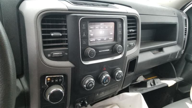 21 DODGE RAM 1500 CLASSIC RADIO AUDIO RECEIVER HEAD UNIT WITH DISPLAY 68490431AB