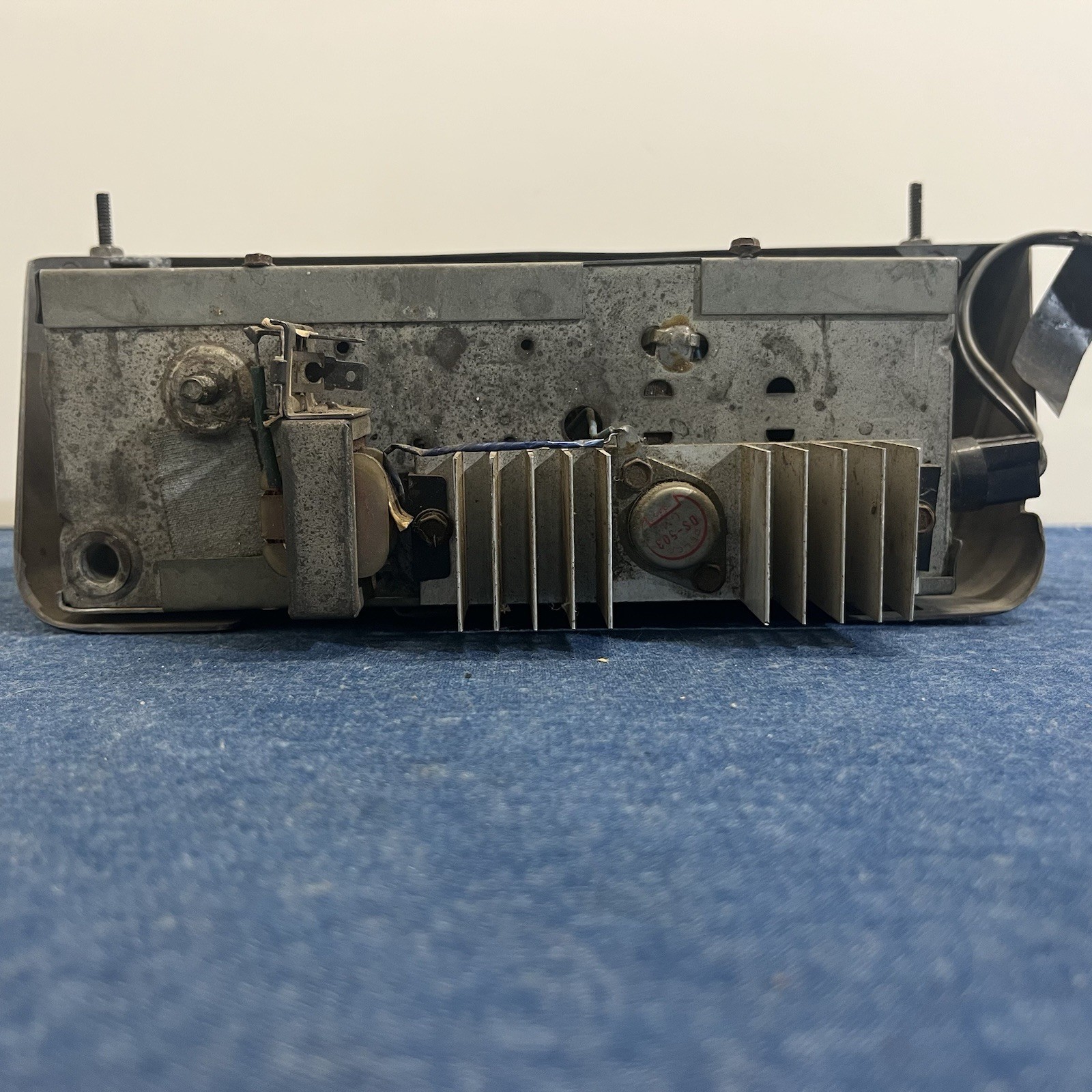 Untested Original Chevy Corvair Chevrolet AM Radio GM Delco w Knobs