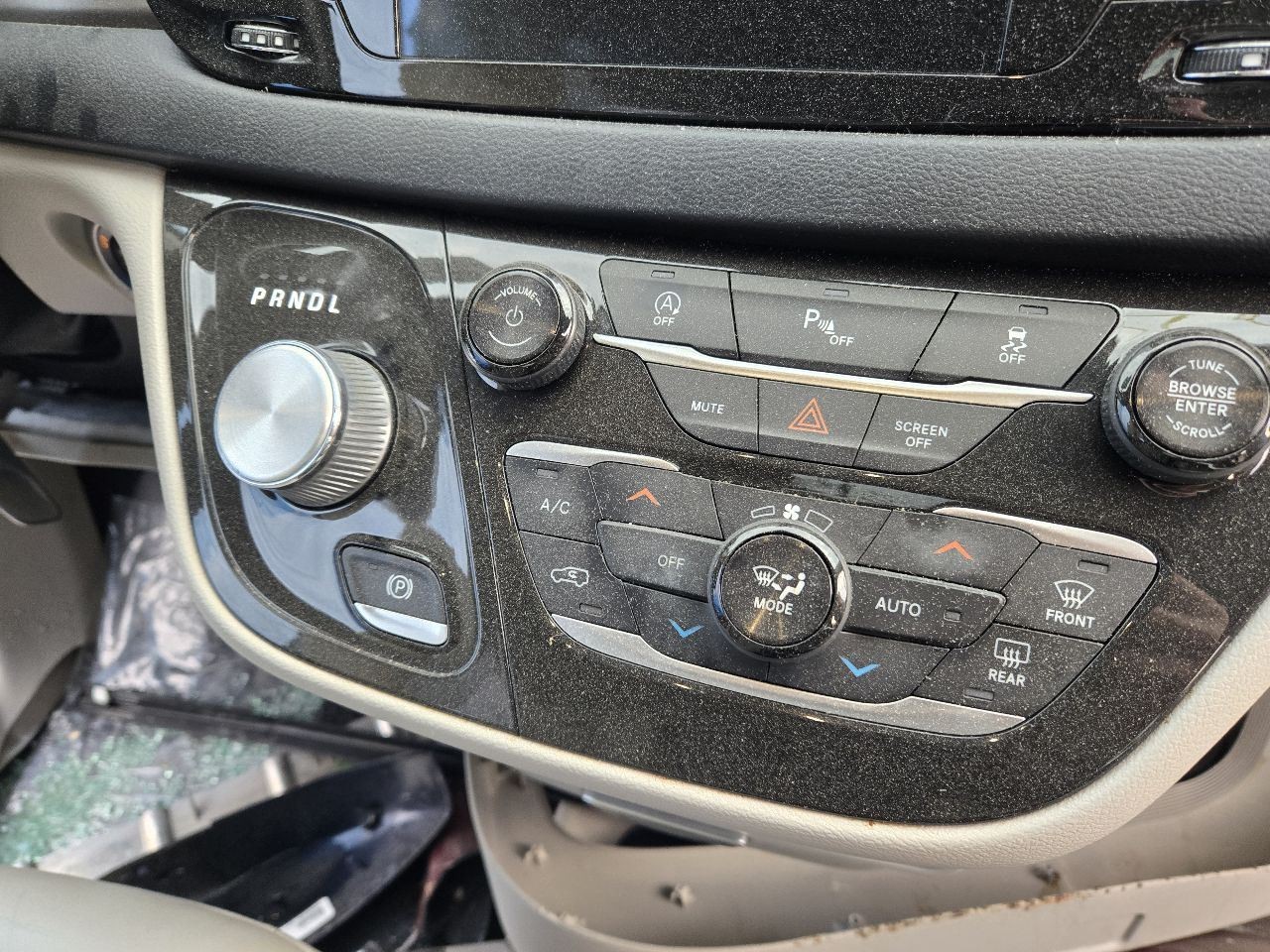 2018-2020 Chrysler Pacifica Front Dash Mounted Display 8.40 Touchscreen Opt JBD