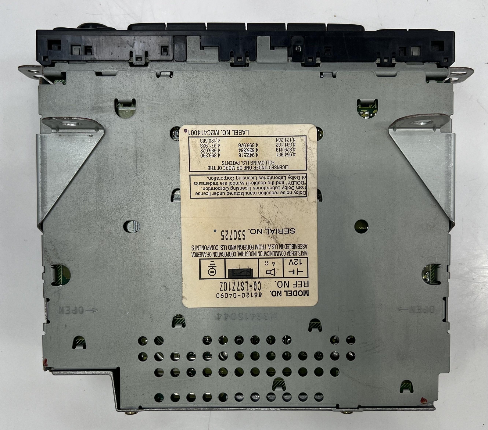 98 – 00 Toyota Rav-4 AM FM Cassette Radio Receiver OEM 8612004090