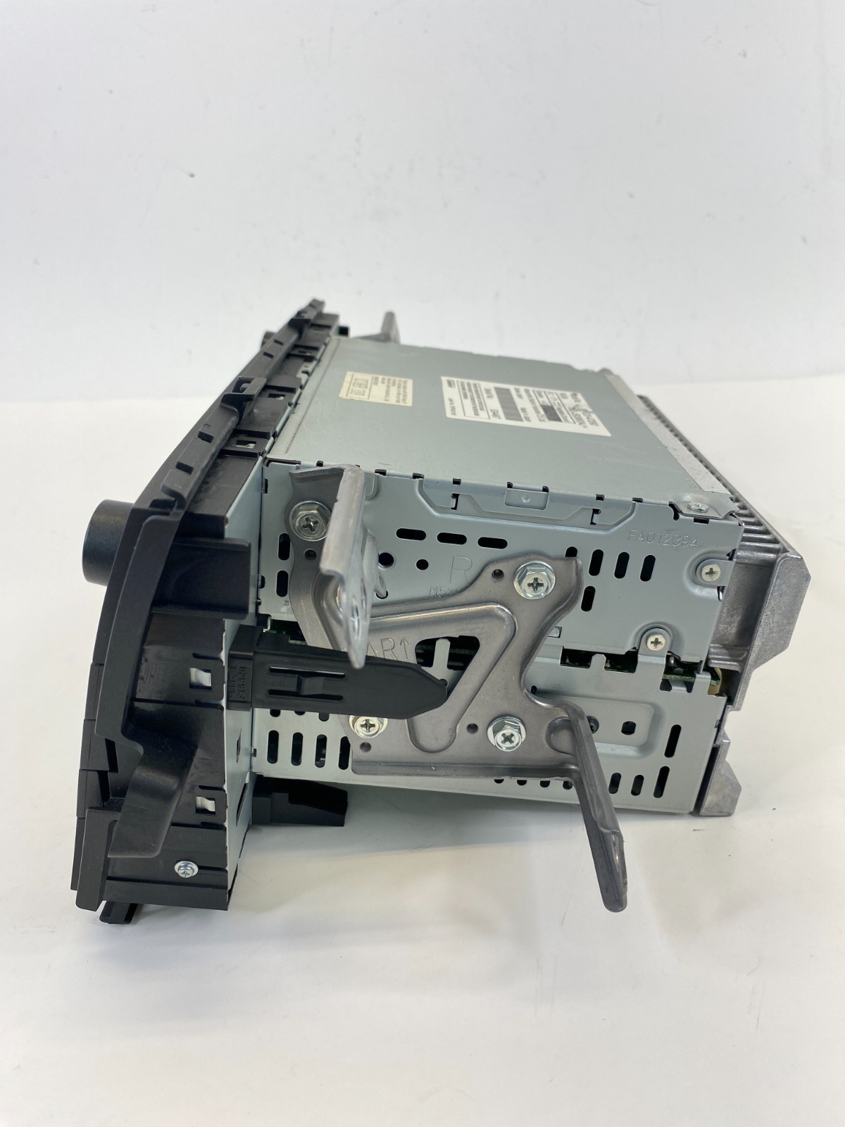 2010 2011 TOYOTA PRIUS RADIO RECEIVER CD DISC PLAYER MP3 WMA UNIT 8612047290 OEM