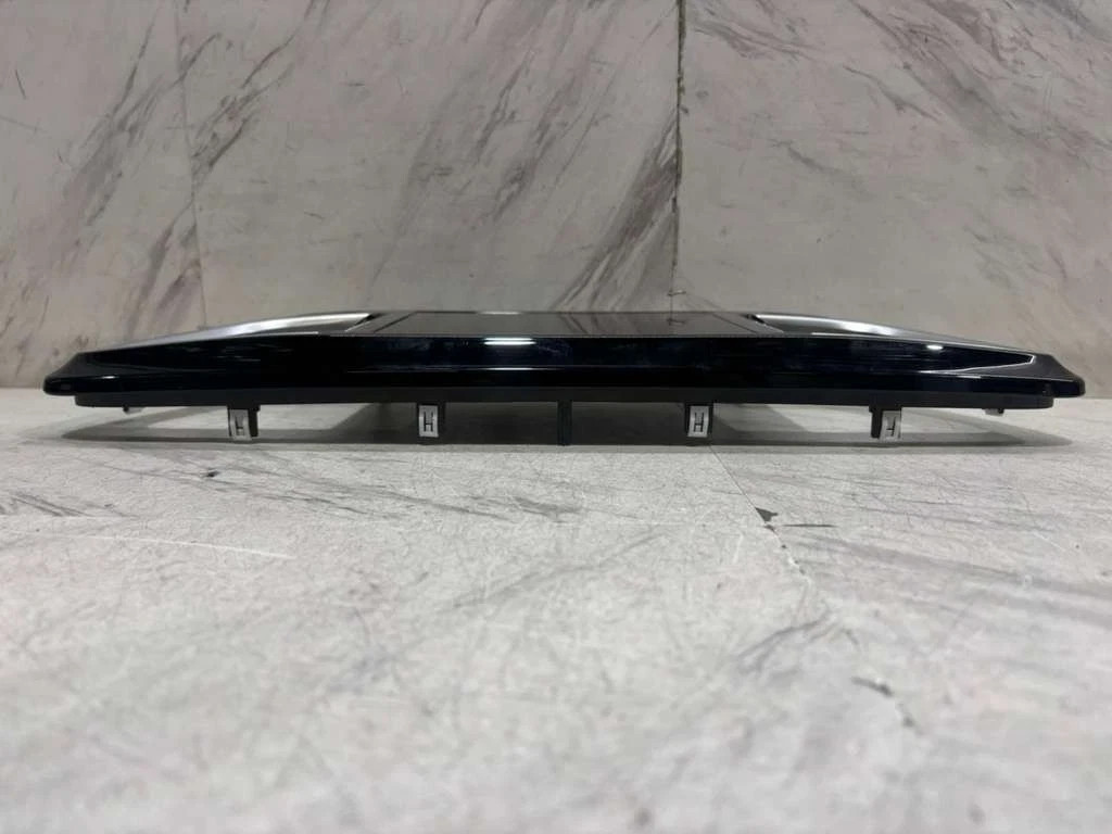 2018-2020 Chrysler Pacifica Radio Information Display Screen Panel 68316174AB