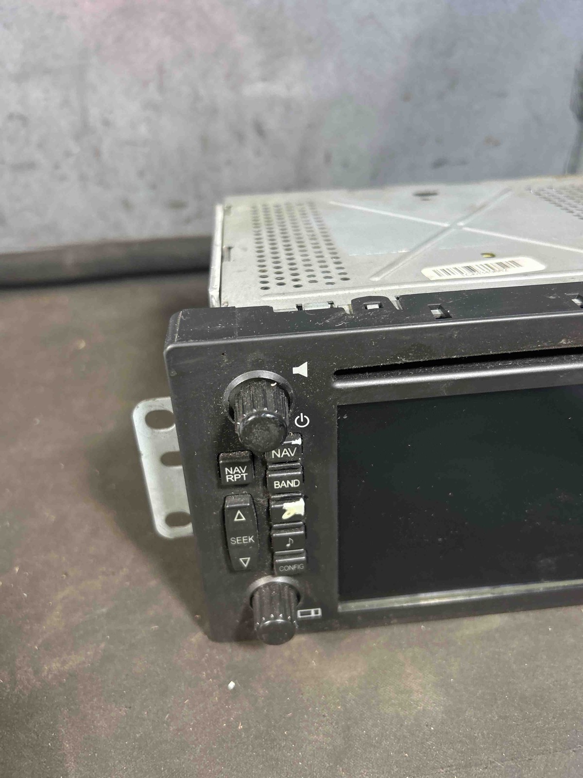 Fits 2004-09 GMC Envoy Radio vin:1GKET63M682173654 oem:15800000