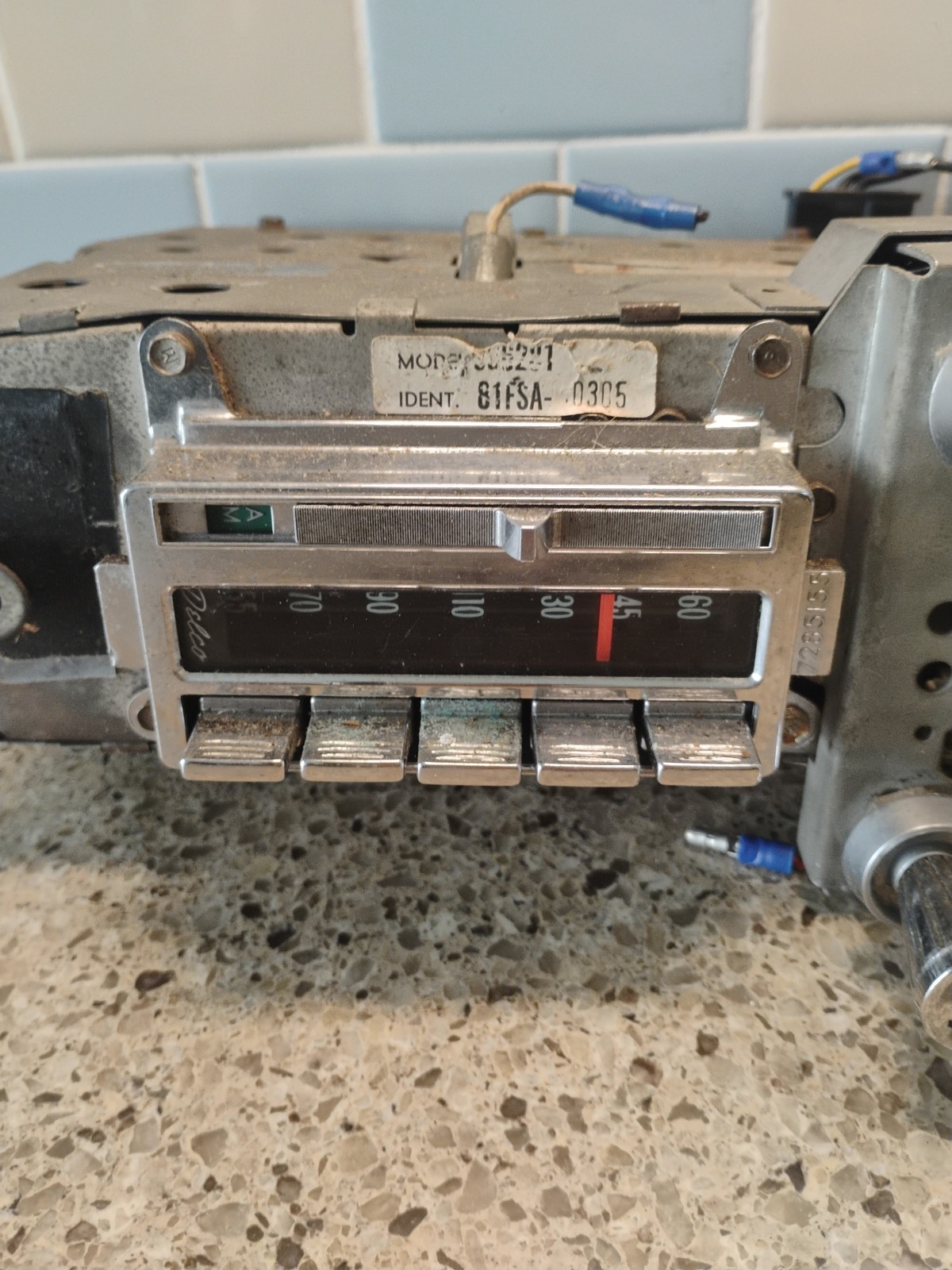 UNTESTED 1960s CHEVY CORVETTE AM FM RADIO + KNOBS OEM GM ORIGINAL NICE!