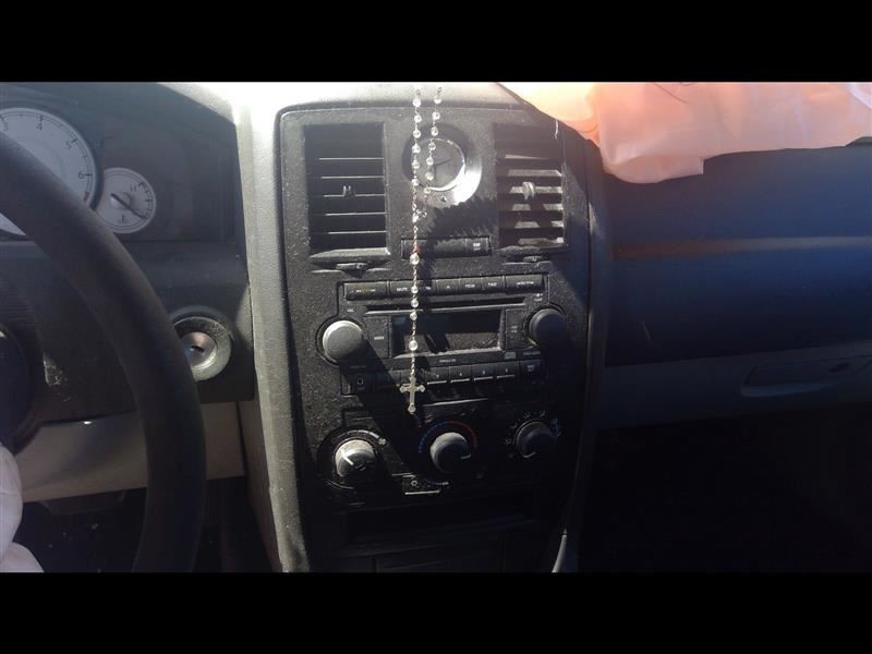 2005-07 DAKOTA Audio Equipment Radio Receiver Radio AM FM CD Player 05064173AI
