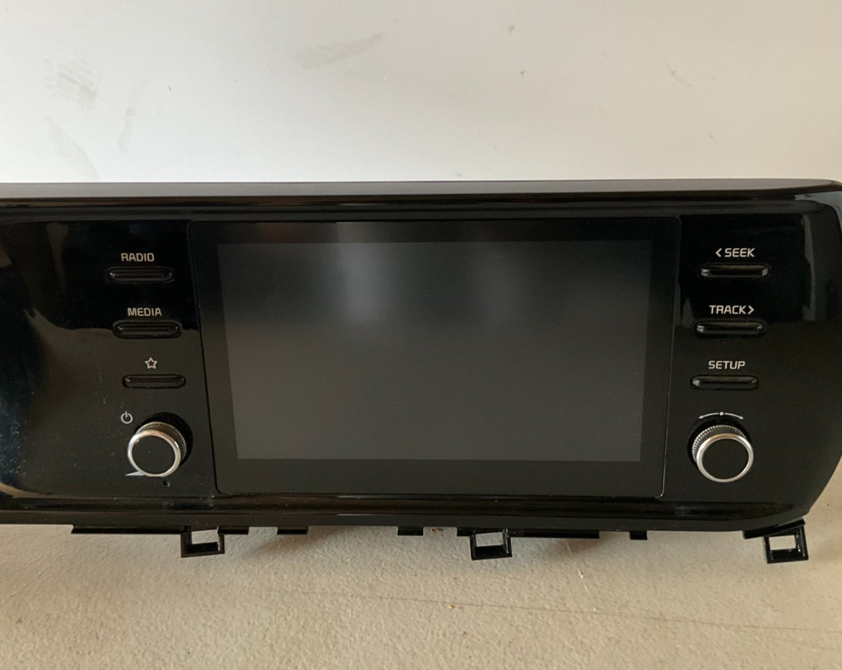 21-23 Kia K5 AM FM Radio Display & Receiver ID 96160L3700FHL OEM