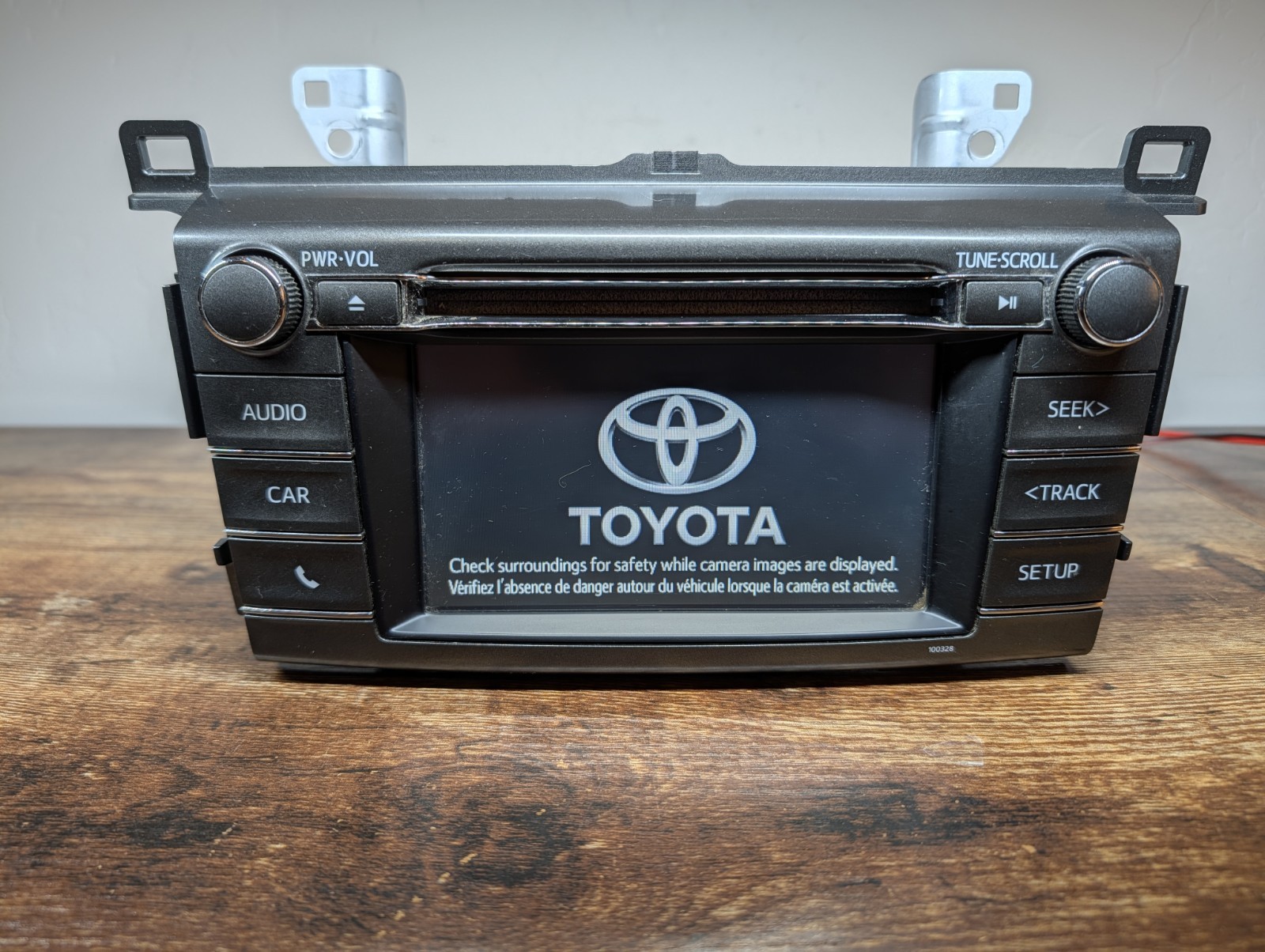 2013 – 2016 OEM Toyota Rav4 Radio Touch Screen CD 86140-0R090 READ DESCRIPTION