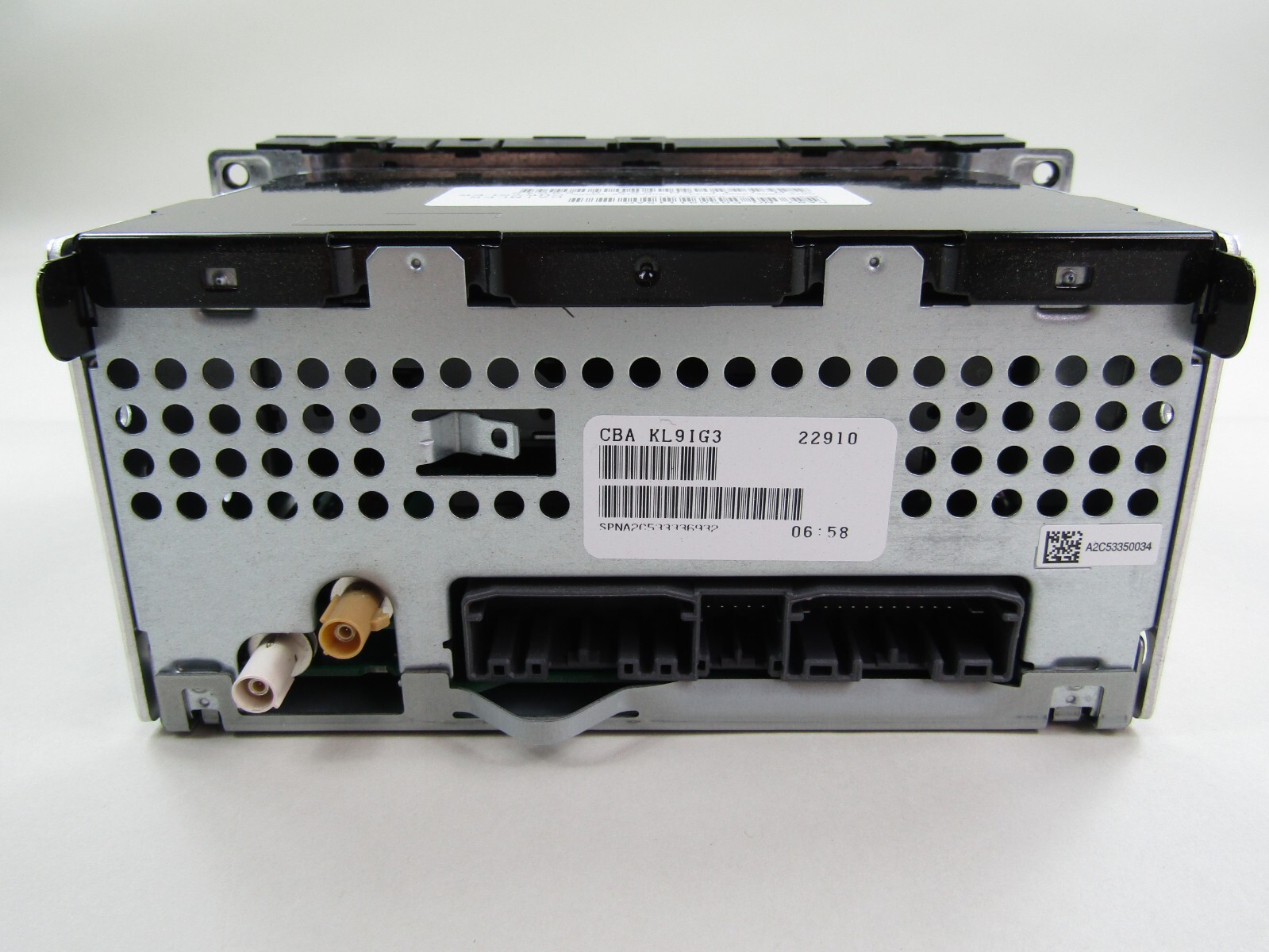 Chrysler Car Stereo CD Radio Part No P05091115AC Single Disc MP3 CBA KL9IG3