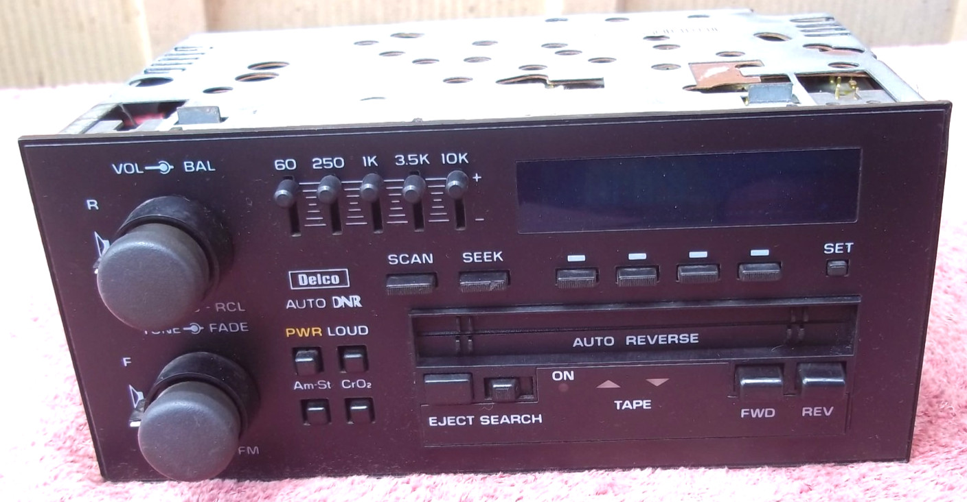 85 86 87 88 91 Chevrolet Camaro IROC Z28 Delco GM AM FM Cassette EQ Stereo Radio