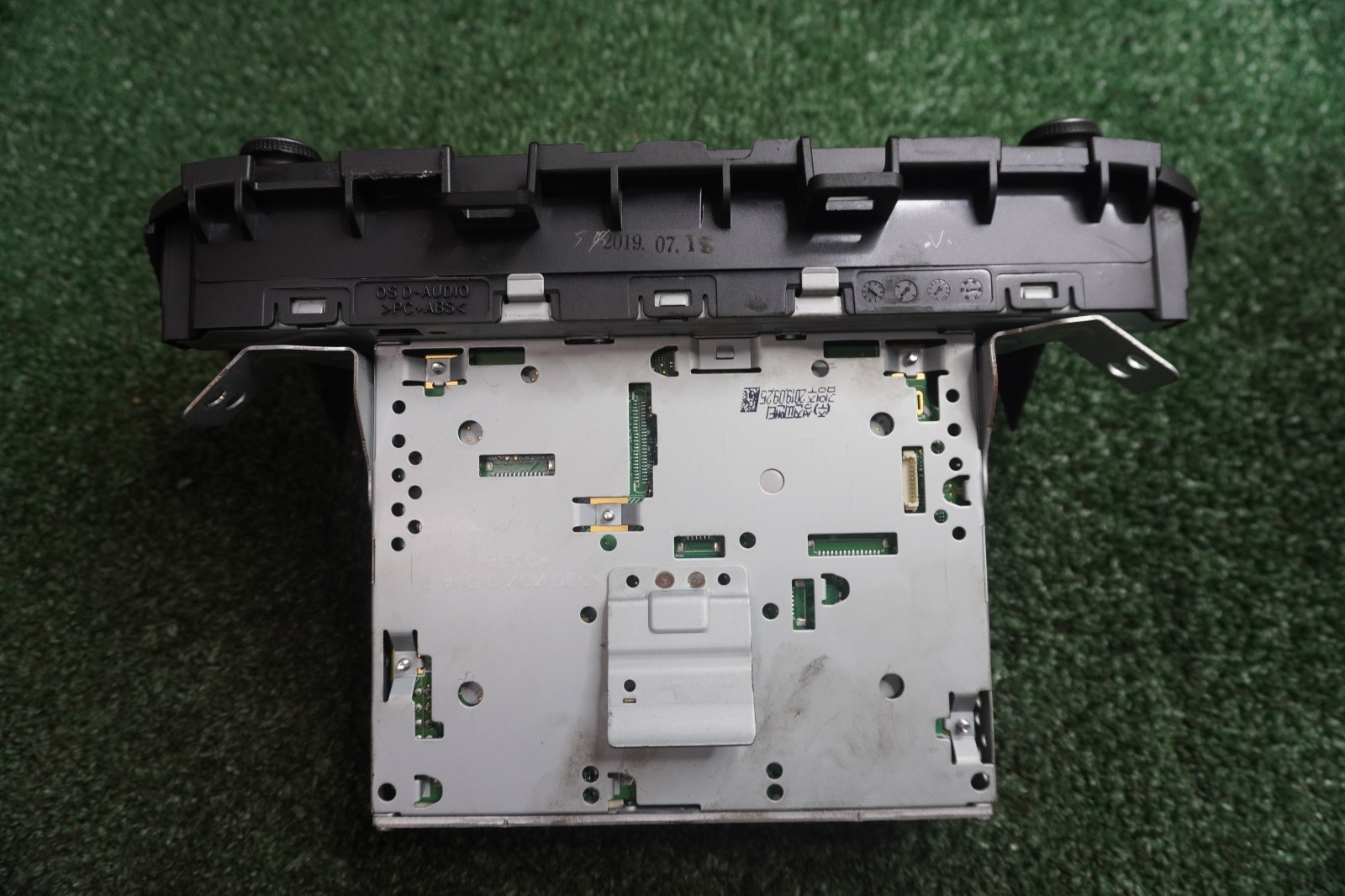 2019 2020 HYUNDAI KONA Radio RECEIVER AM FM DISPLAY SCREEN OEM 96160J9020TMT