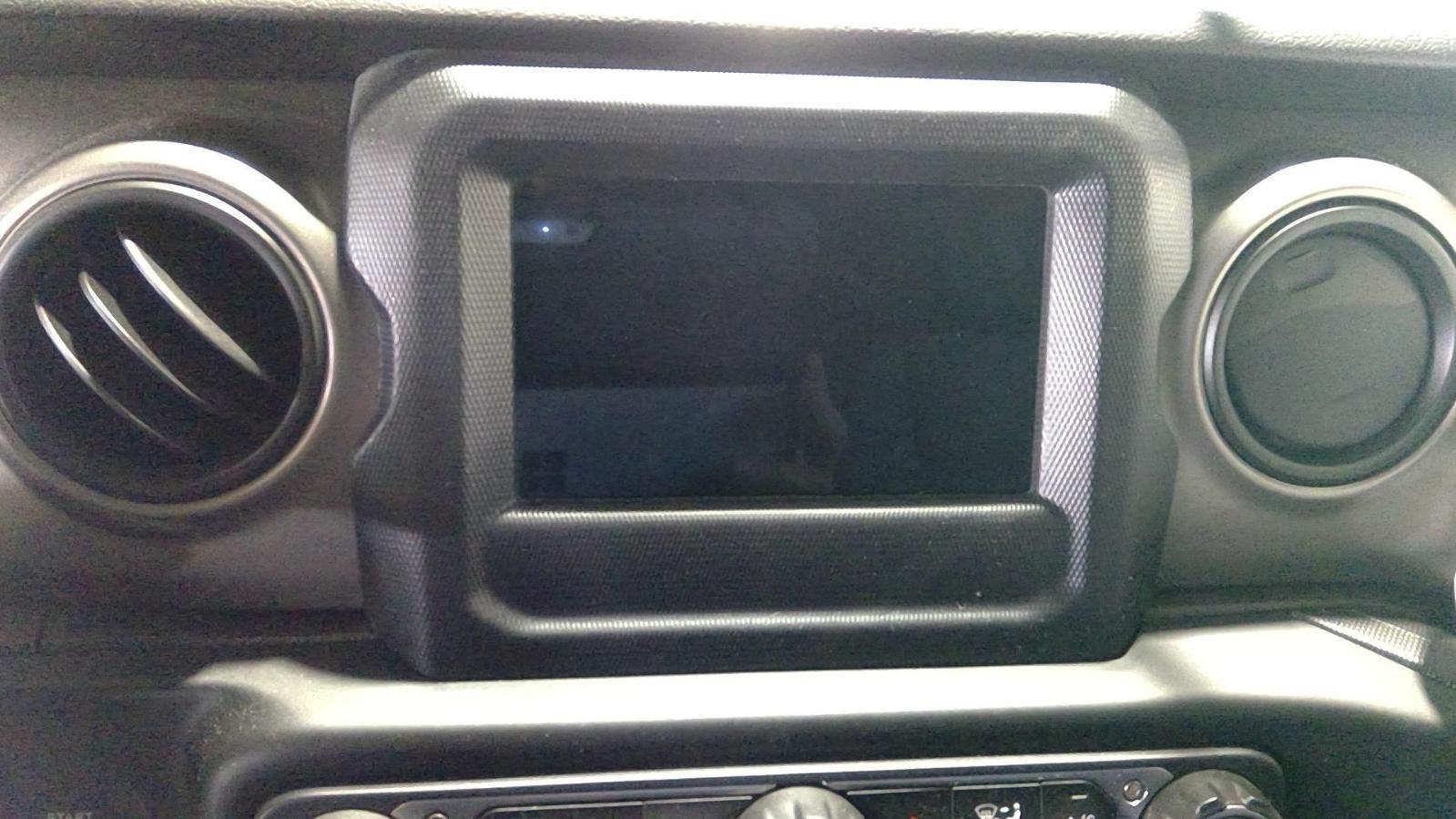 Audio Equipment Radio LHD Display And Receiver Fits 18-20 WRANGLER 1035970