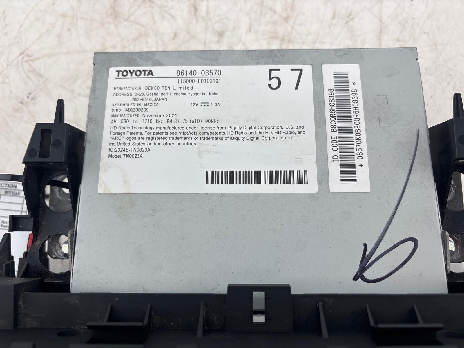 2025 Toyota Sienna 2.5l AWD Am Fm Radio Receiver Navigation Displayr OEM