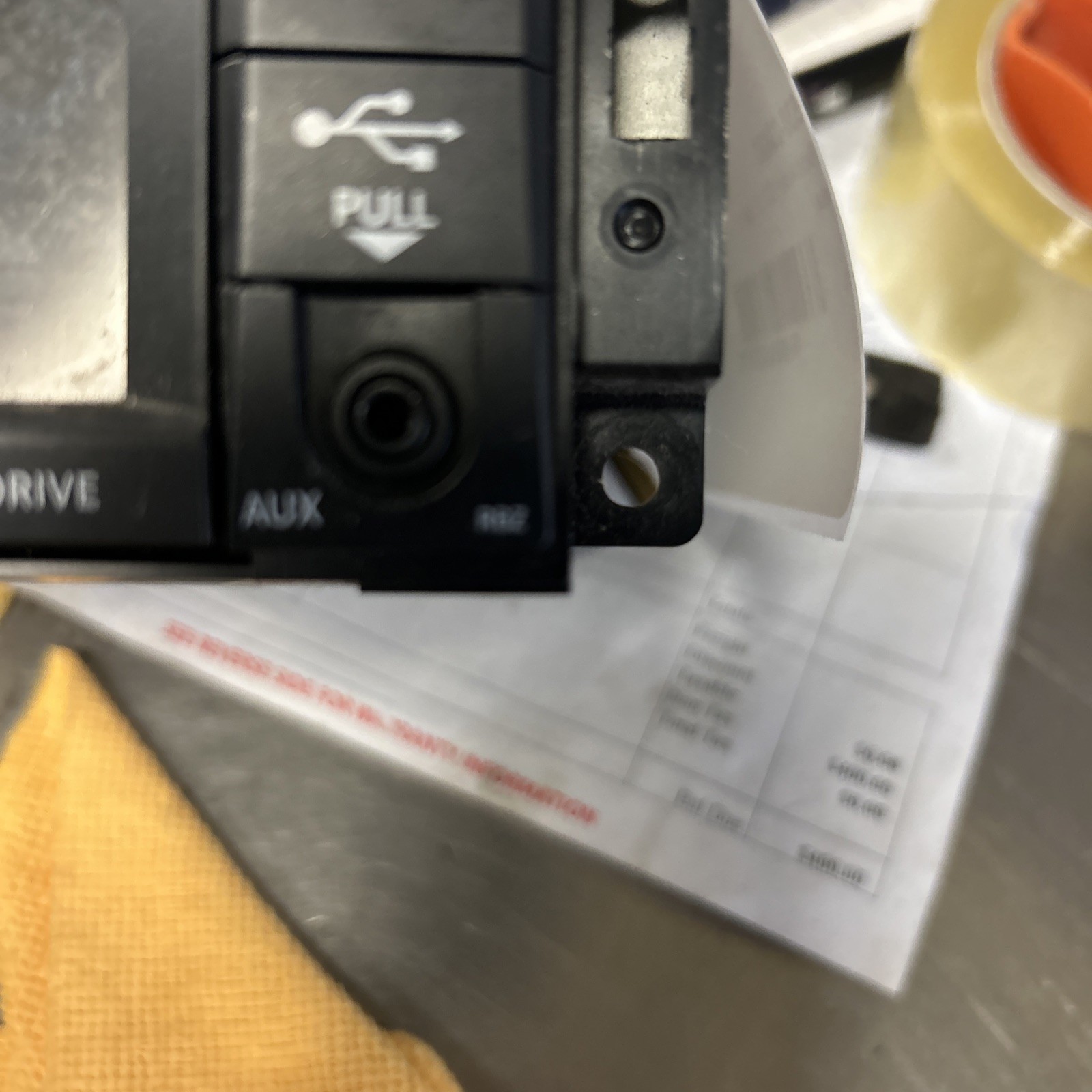 20 11–14 Dodge Avenger/Chrysler 200 Am Fmcd Siriusxm Radio Id RBZ