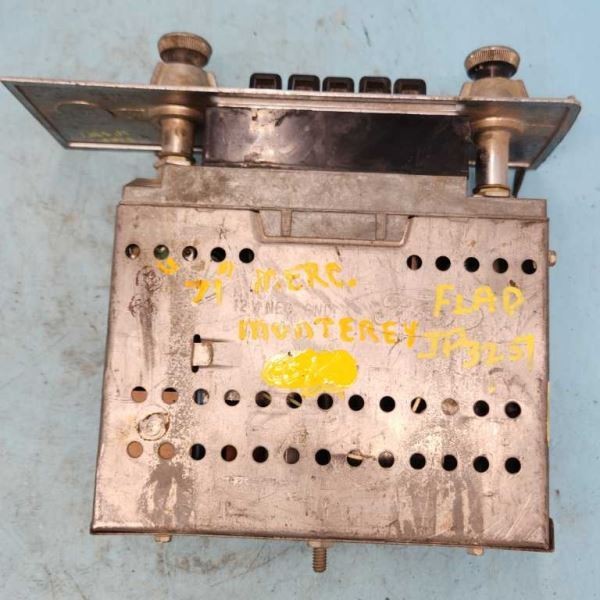 AM Radio “F1MA-18806” UNTESTED Fits 1971 MERCURY 1139288