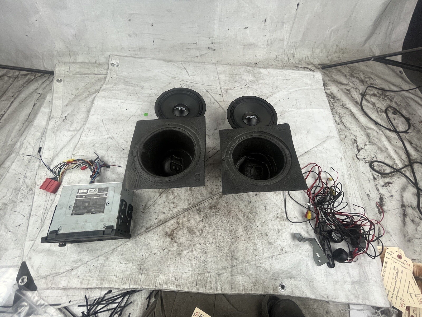 Boss Radio Head Unit BV9358B SKAR FSX8 8″ Door Speaker Back Up Camera