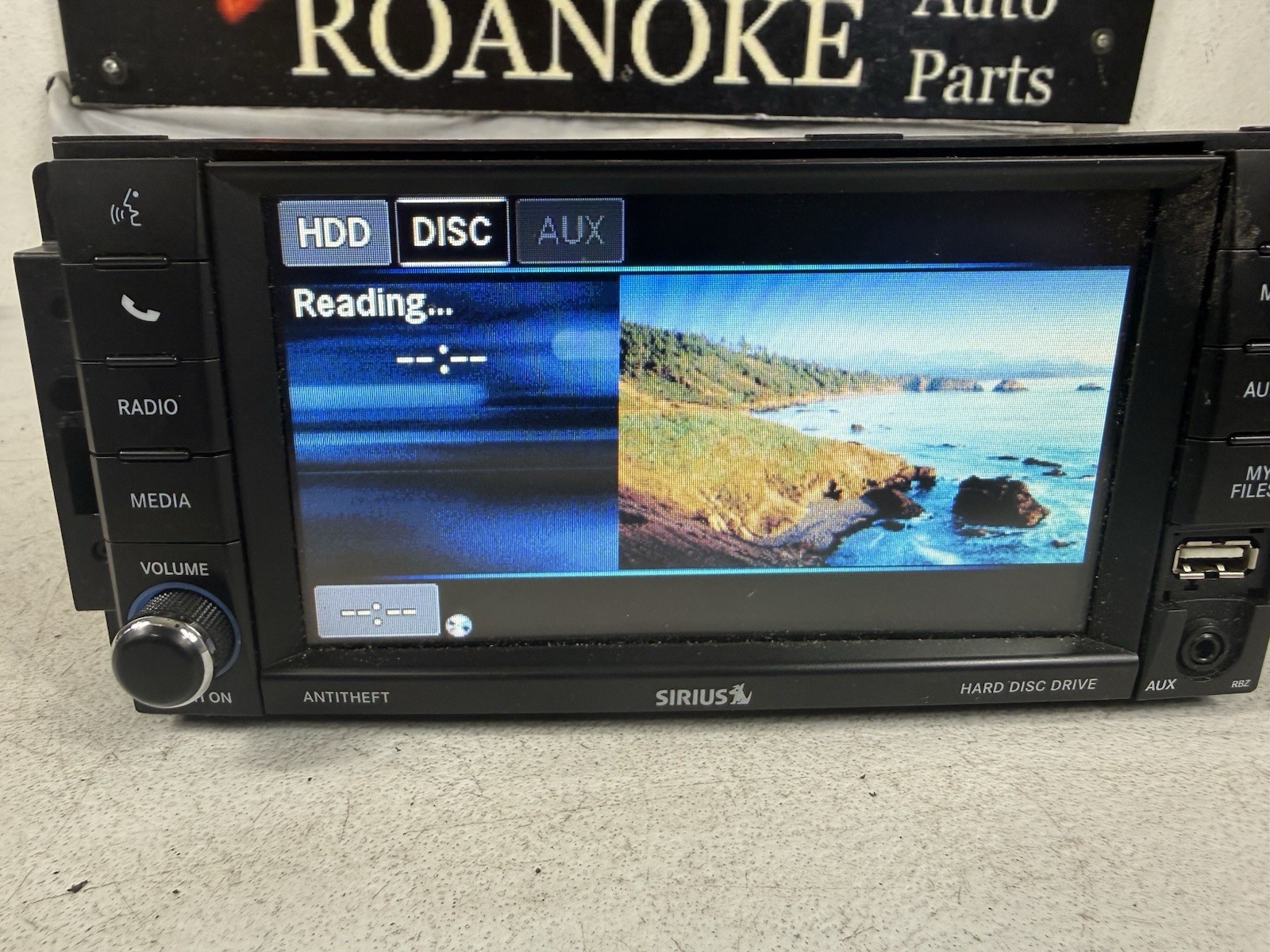 Jeep Dodge Chrysler MyGig CD DVD Radio High RBZ Wrangler Caravan Ram UCONNECT