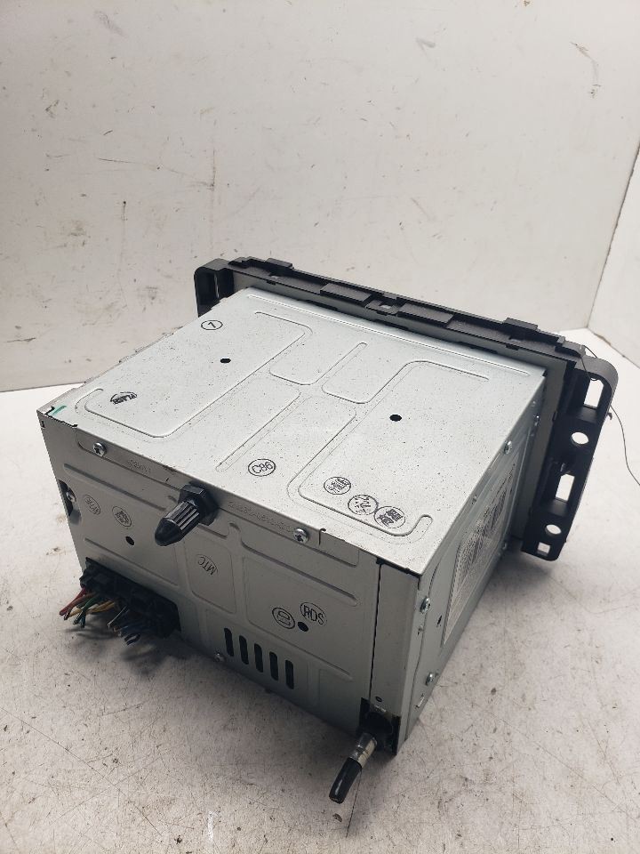2008 Saturn Vue Radio AM FM CD-MP3 OEM 1474685