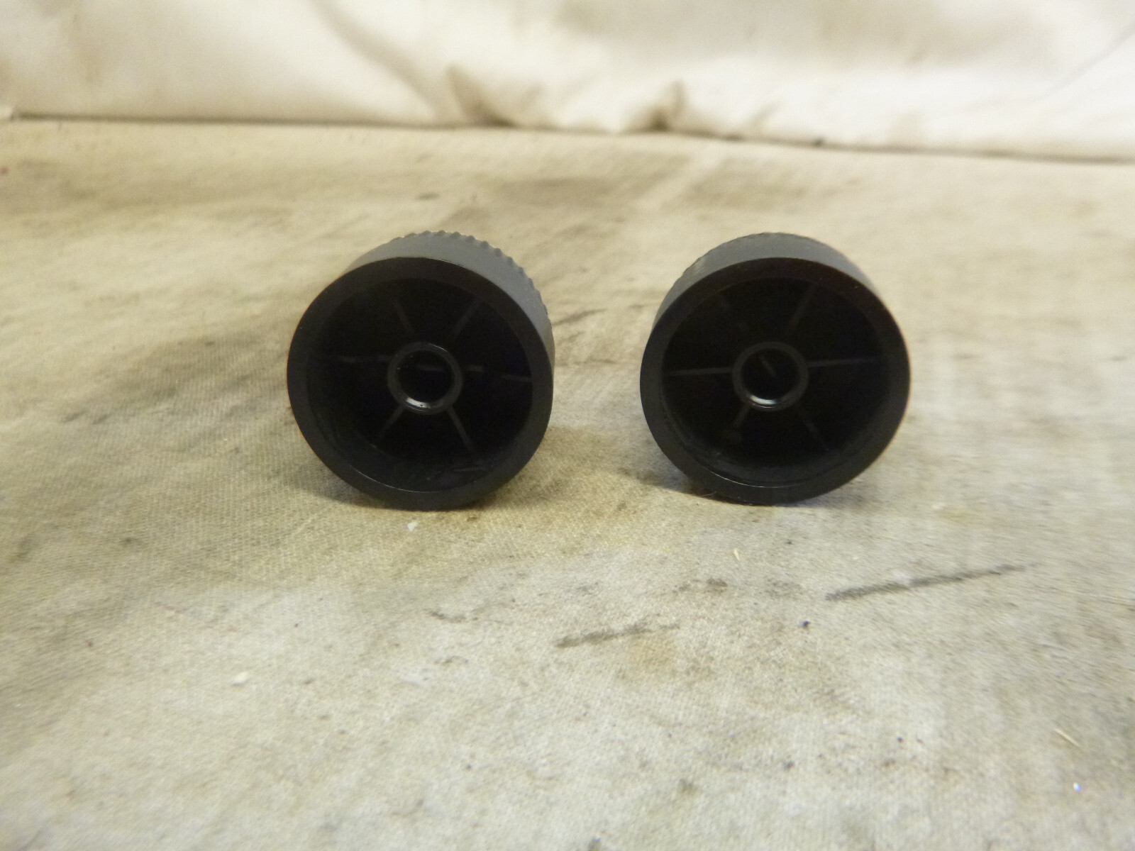 10 11 12 Kia Forte OEM Radio Cd Knob Set 96150-1M270AMWK XTA06