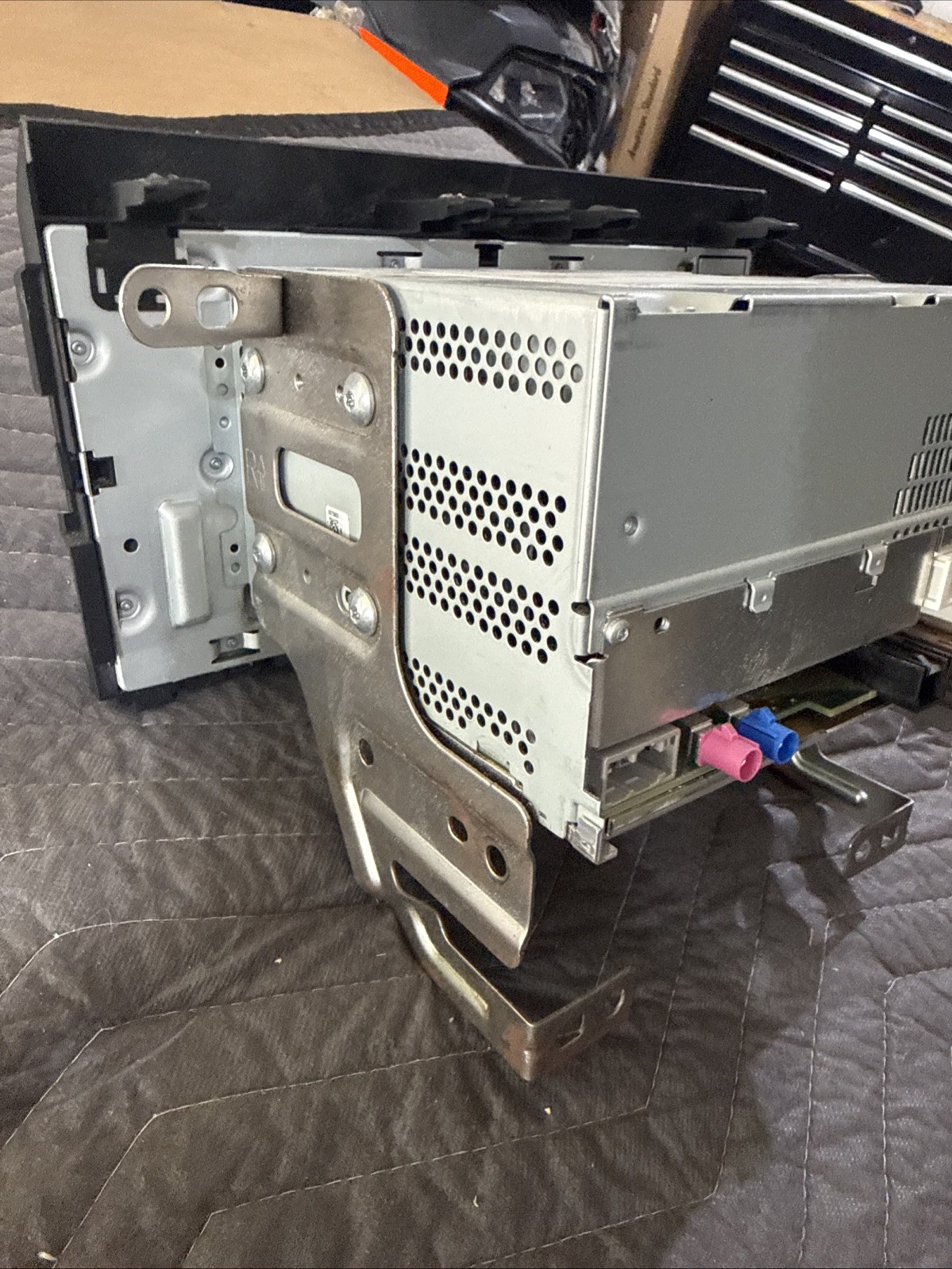 2019 Nissan Titan Radio Control Unit-Am/fm Radio-Cd Player.