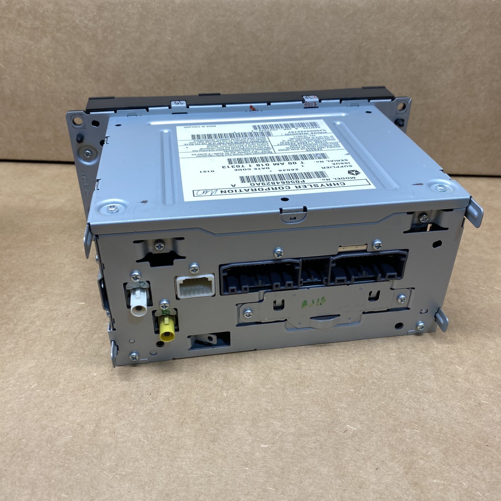 10-18 Chrysler Dodge RHB MgGig Navigation High Speed Radio P05064829AG