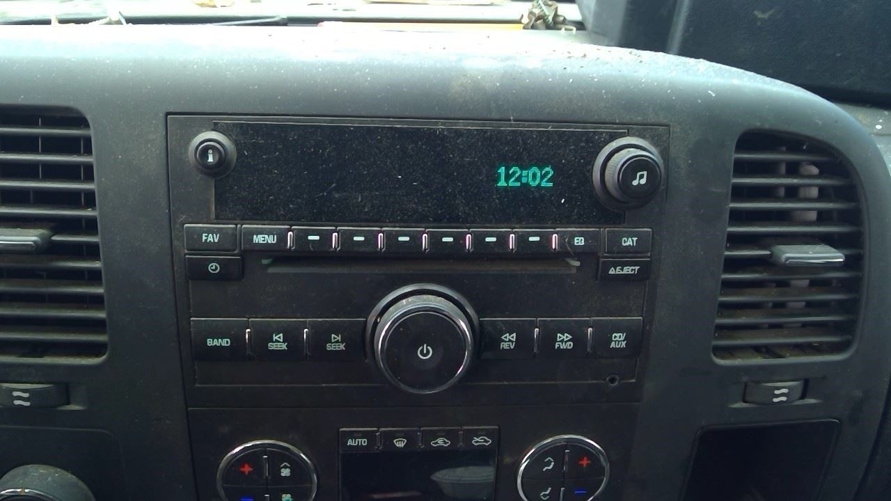 Audio Equipment Radio AM-FM-CD-MP3-USB Fits 11-21 EXPRESS 2500 VAN 1305575