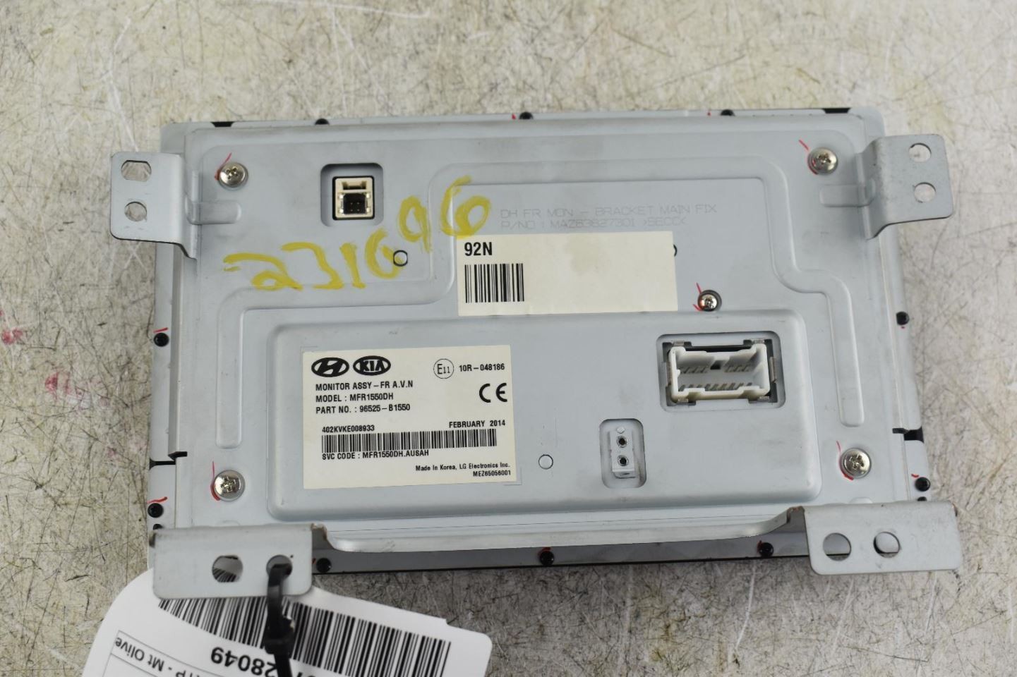 Info-GPS-TV Screen Display Screen US Market ID 96525B1550 Fits 17-20 G80 3861041