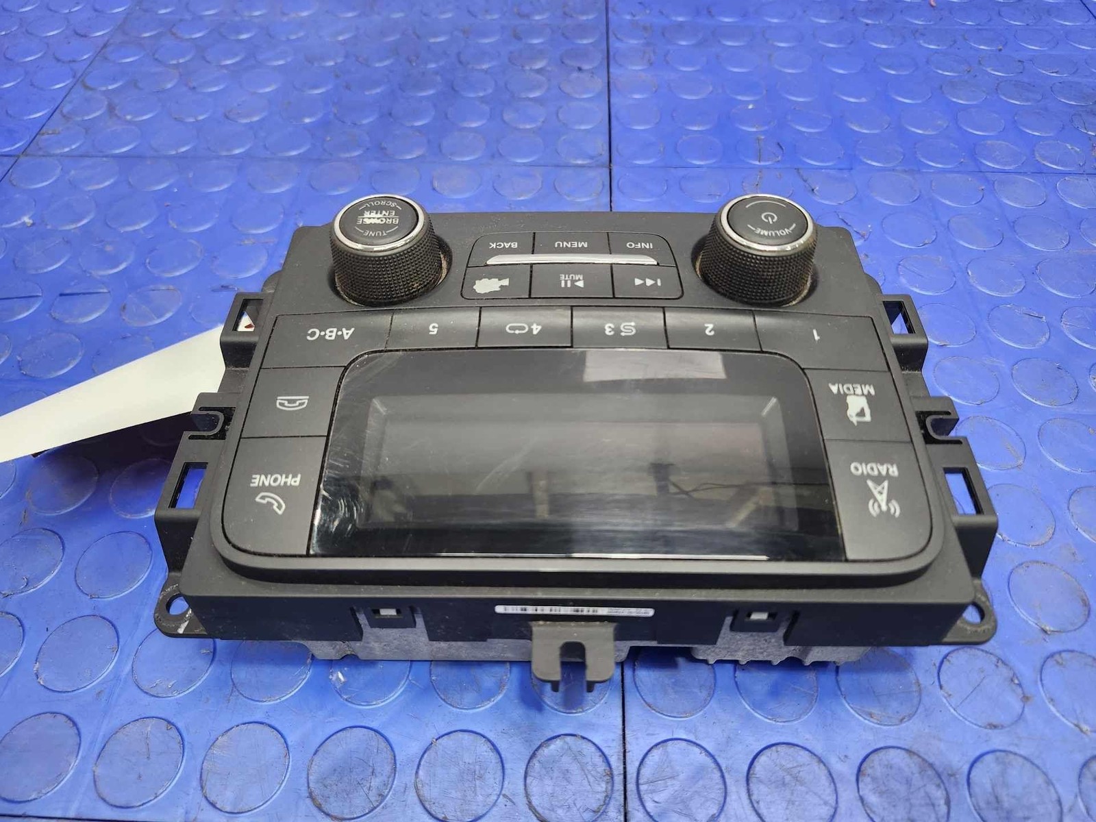 17-18 Dodge Ram Truck Radio Receiver Head Unit AM FM UConnect 3″ Screen OEM