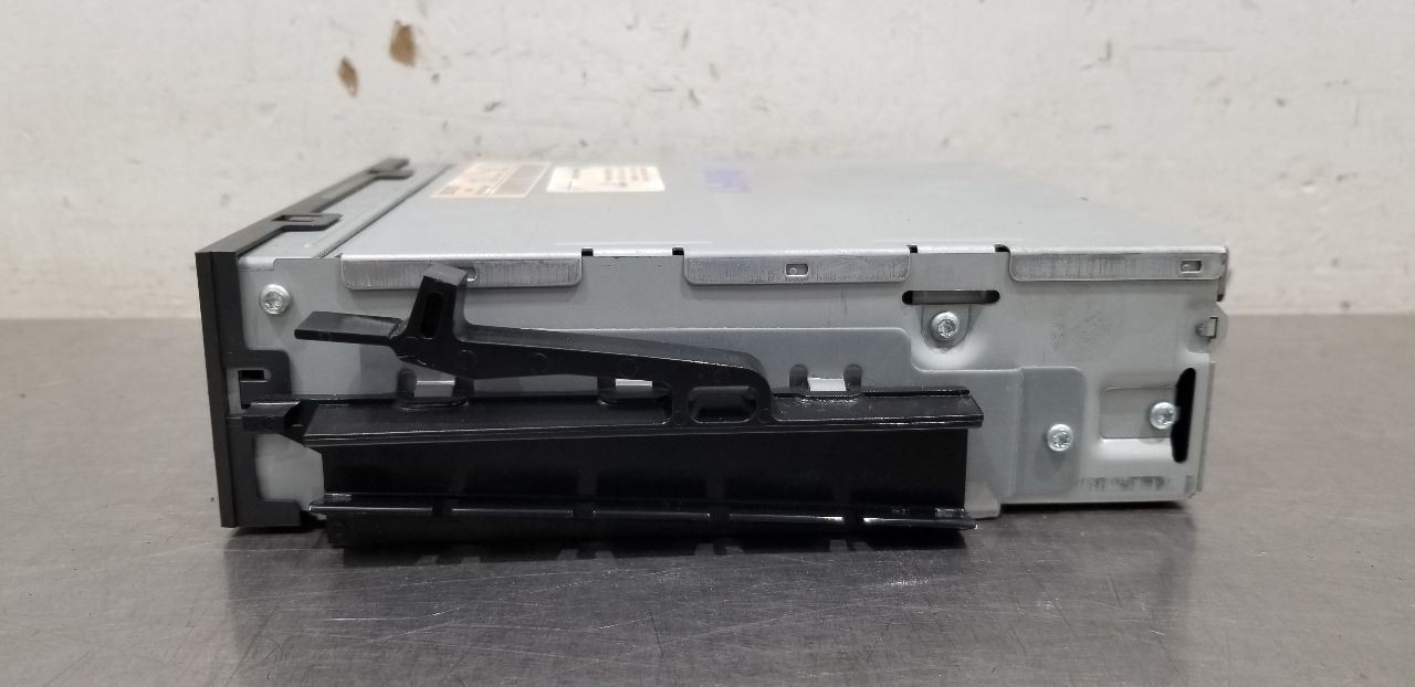 98 CHEVY SUBURBAN 2500 RADIO AUDIO SINGLE DISC PLAYER 16231055