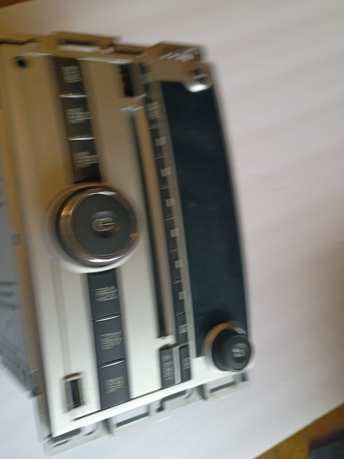 Audio Equipment Radio AM-FM-stereo-CD-MP3-USB Opt Uui Fits 09-12 MALIBU 1365436