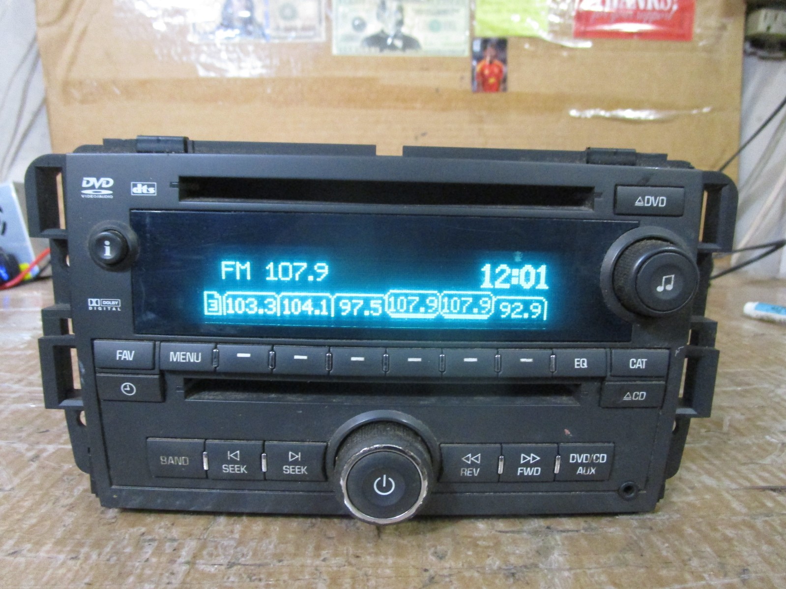 10 11 12 13 Chevy Tahoe Radio Stereo CD DVD Player Receiver 2010-2013 22753251