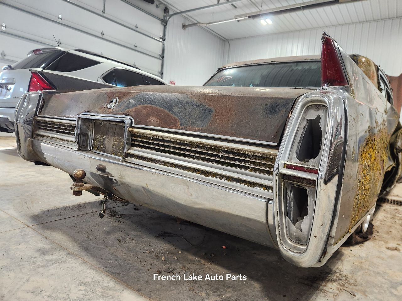 UNTESTED Radio W/ Knobs Fits 1964 CADILLAC 60S 1342724