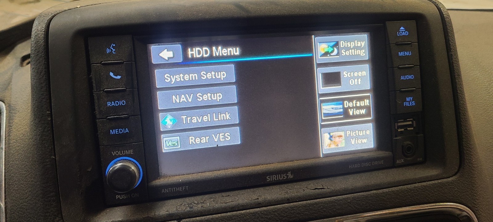 2016 Chrysler Town & Country Radio head Unit- Model# – ID: RHB