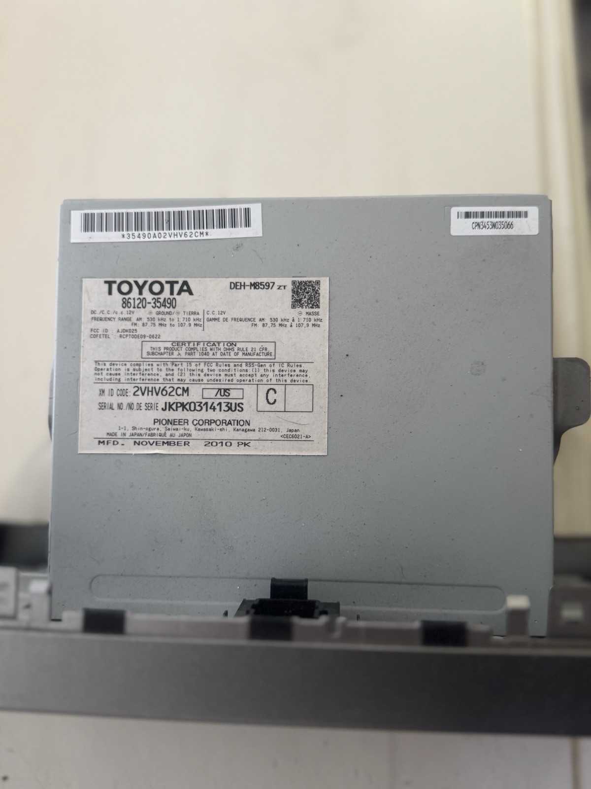 2011 – 2015 Toyota 4Runner Stereo/Radio/Headunit.Factory OEM.Very Clean No Flaws