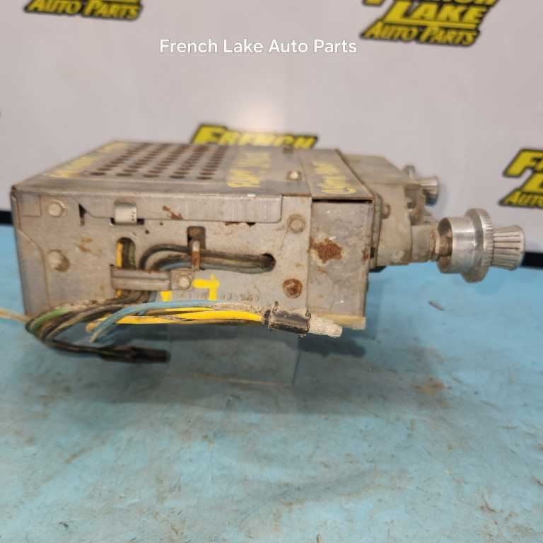 UNTESTED AM RADIO “C4MA-18805” Fits 1964 MERCURY 1239458