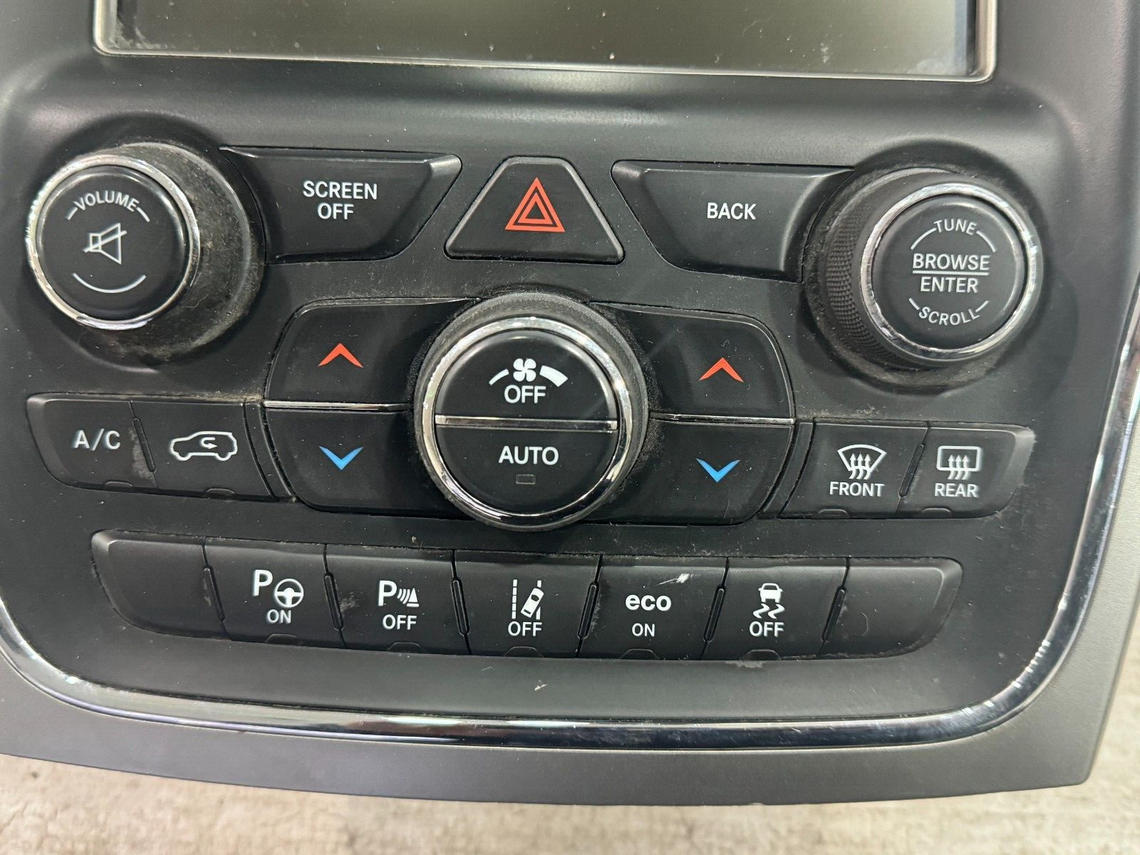 17 Jeep Grand Cherokee Audio Radio Touchscreen Display VP4 Uconnect 68270661AE