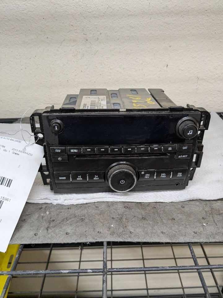 Audio Equipment Radio AM-FM-CD-MP3-USB Fits 11-21 EXPRESS 2500 VAN 2278505