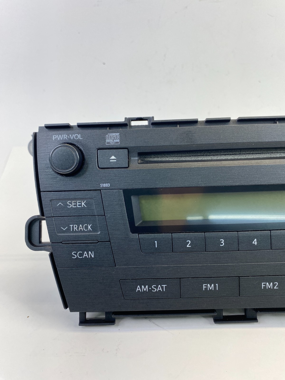 2010 2011 TOYOTA PRIUS RADIO RECEIVER CD DISC PLAYER MP3 WMA UNIT 8612047290 OEM