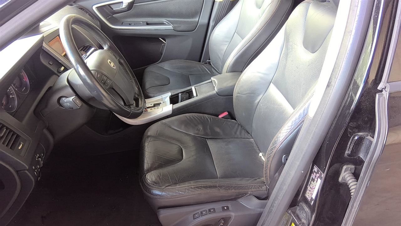 Audio Equipment Radio XC60 Display Upper Fits 09-12 VOLVO 60 SERIES 1348356